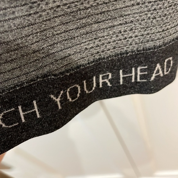 Lululemon Men’s Camo Print Short Sleeve Shirt—Great!!  Excellent Condition!! M - Picture 4 of 7